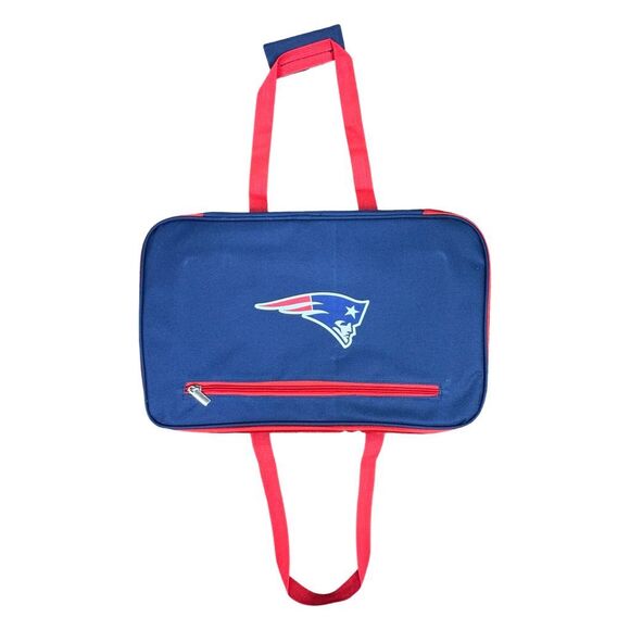 NFL New England Patriots 9” x 13” Glass Casserole Dish with Insulated Holder - Picture 3 of 3